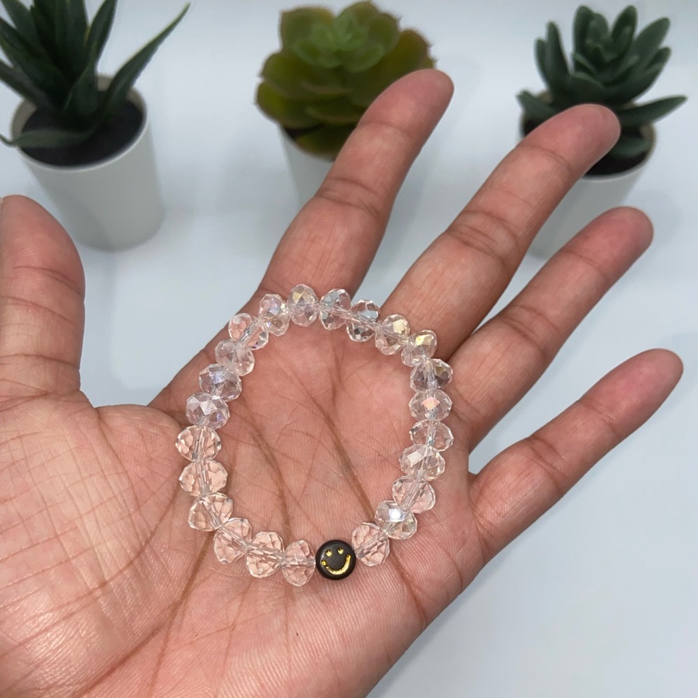 Handmade Trendy Y2K Inspired Smiley Face Glass Bead Stretch Bracelet